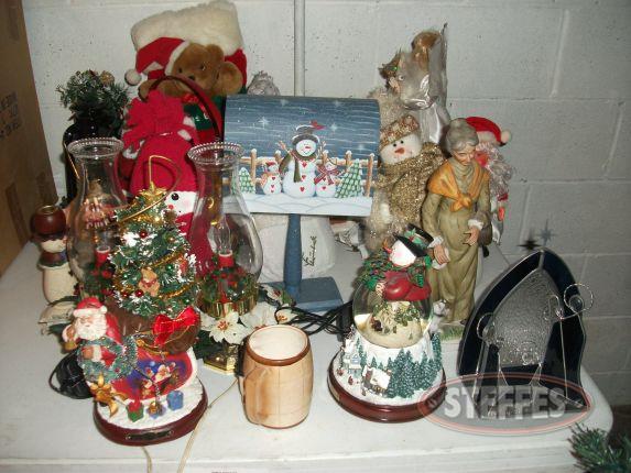 Assorted Christmas Decorations_2.jpg